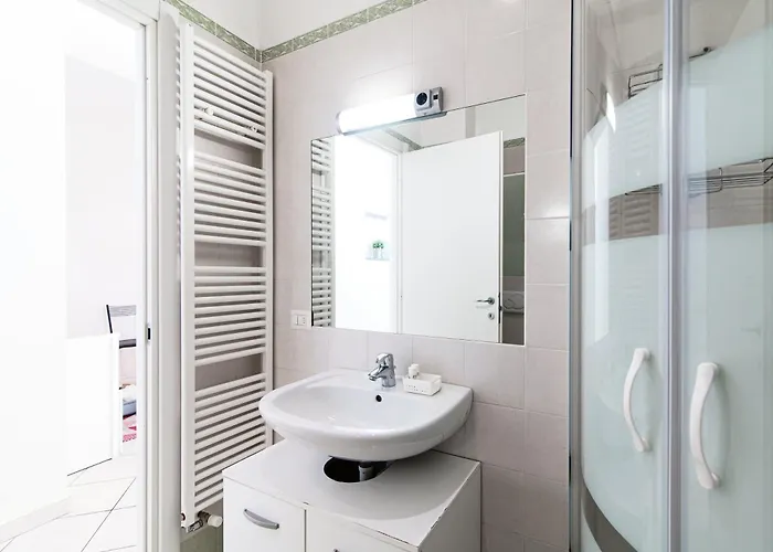 Joivy Al Duomo Πανσιόν 3*