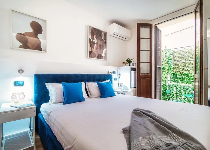 Joivy Al Duomo Гостевой дом Комо