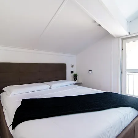 게스트하우스 Joivy Al Duomo